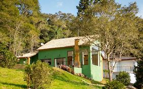 Casa na Serra 156 - Um refúgio na natureza!